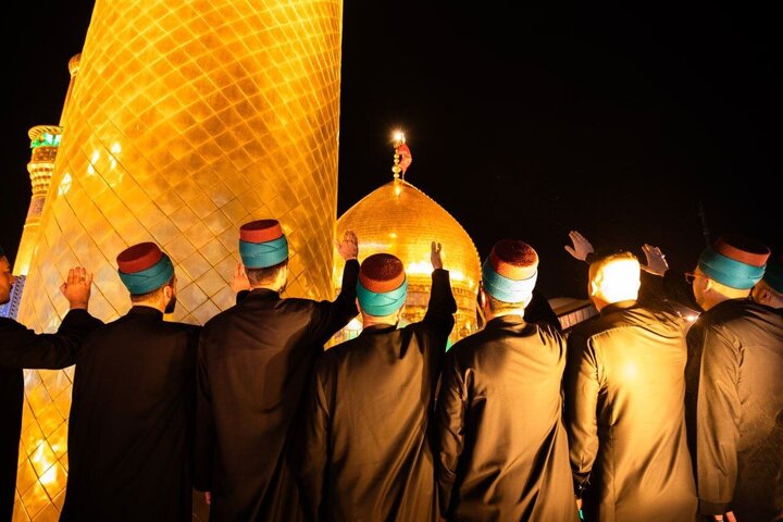 Photos: Dust-cleaning golden dome of Imam Hussain Shrine on eve of Muharram