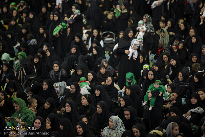 مراسم شیرخوارگان حسینی در مصلی امام خمینی(ره) شهر تهران