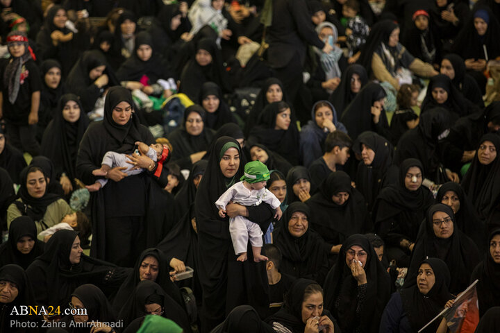مراسم شیرخوارگان حسینی در مصلی امام خمینی(ره) شهر تهران