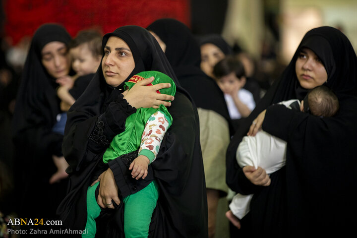 مراسم شیرخوارگان حسینی در مصلی امام خمینی(ره) شهر تهران
