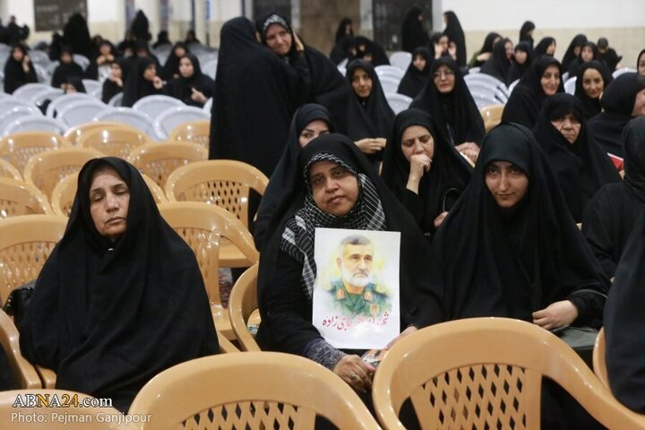 Photos: Commemoration ceremony of martyrs of Zionist regime's attacks held in Isfahan