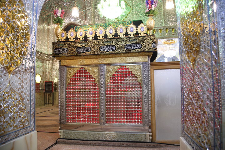 تصاویر| عزادری شب سوم محرم در حرم مطهر سیدعلاالدین حسین(ع)