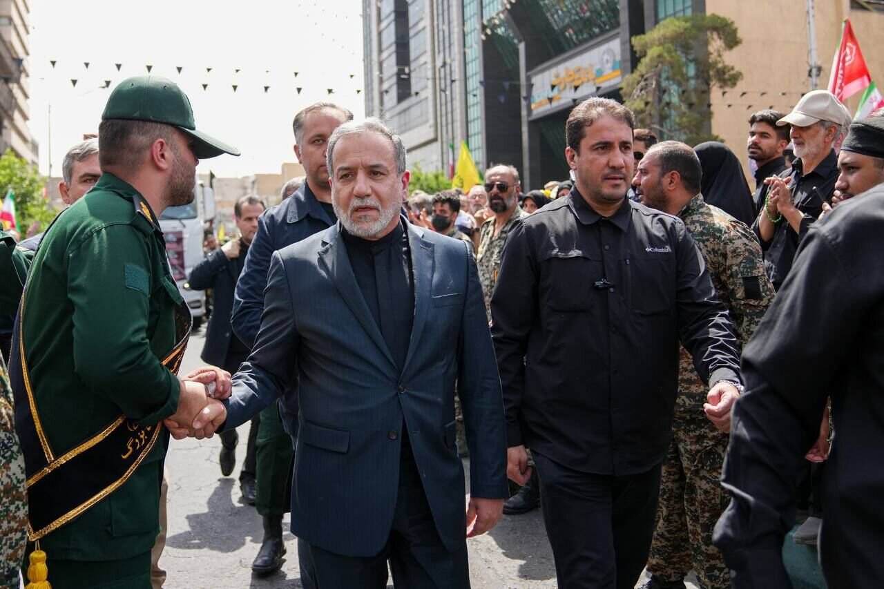Araqchi: Powerful Iranian nation will resist until last drop of blood