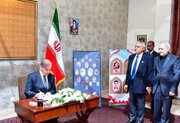 Pakistani PM visits Iranian embassy to express solidarity following recent attacks