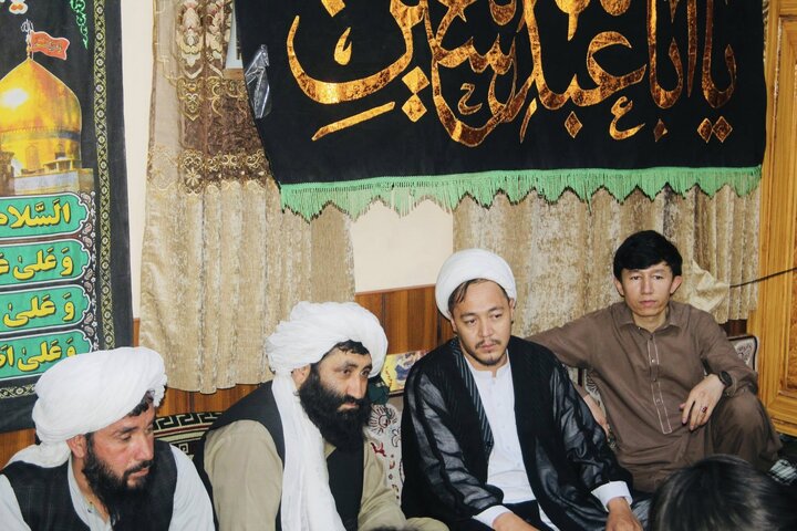 ر