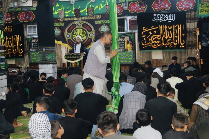 ر