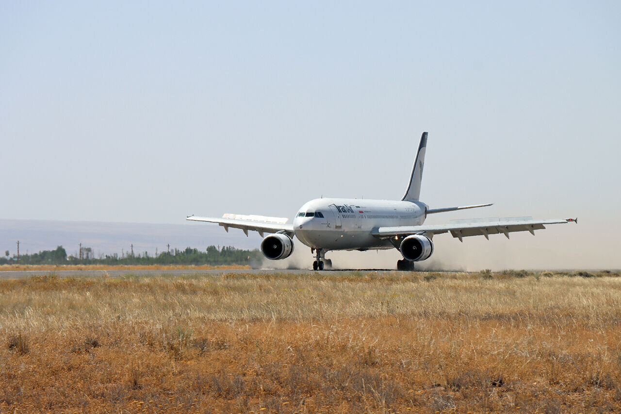 Iran opens airspace to global aviation, restores all flights