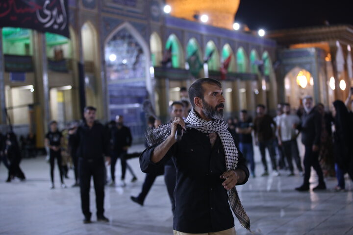 تصاویر| عزاداری شب تاسوعای حسینی در حرم مطهر شاهچراغ(ع)