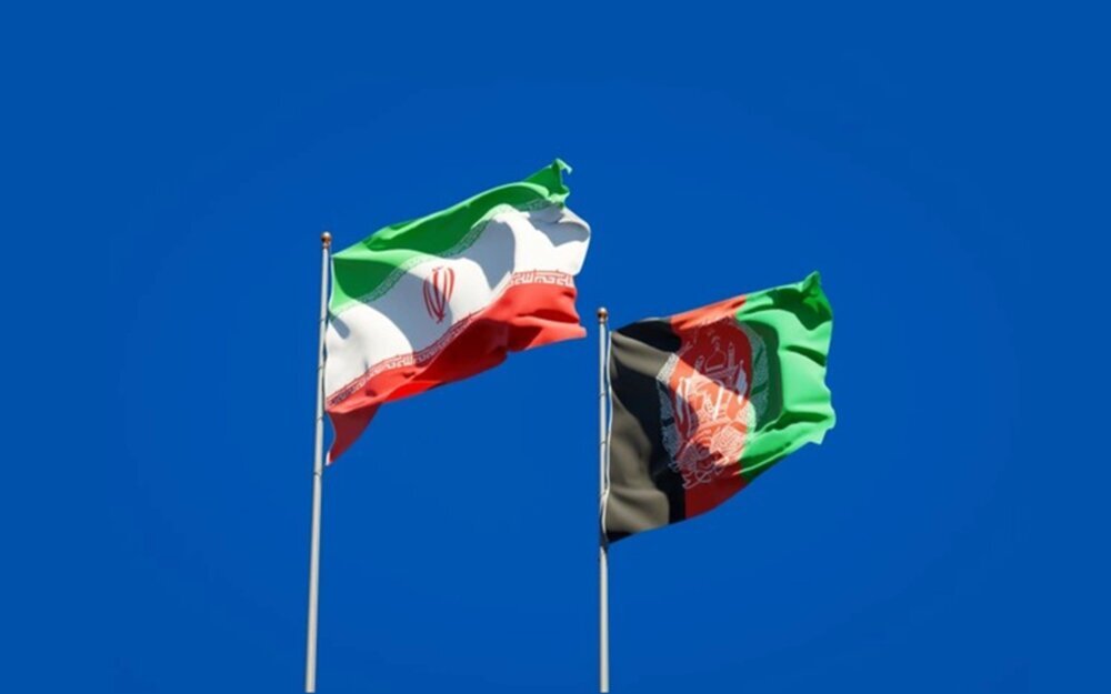 بیانیه جمعی از اساتید، طلاب و دانشجویان افغانستانی درباره وضعیت مهاجرین در ایران / فتنه مهاجرستیزی چهره ایران اسلامی را مخدوش می‌کند