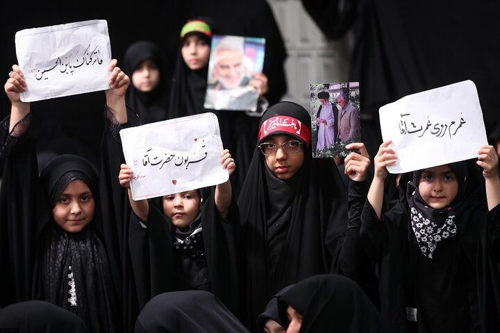 مراسم عزاداری شب عاشورای حسینی با حضور رهبر انقلاب