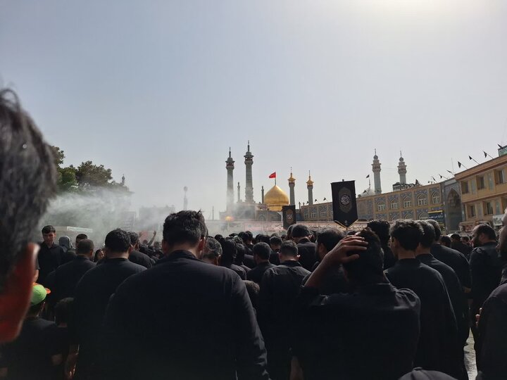 Indian in qom