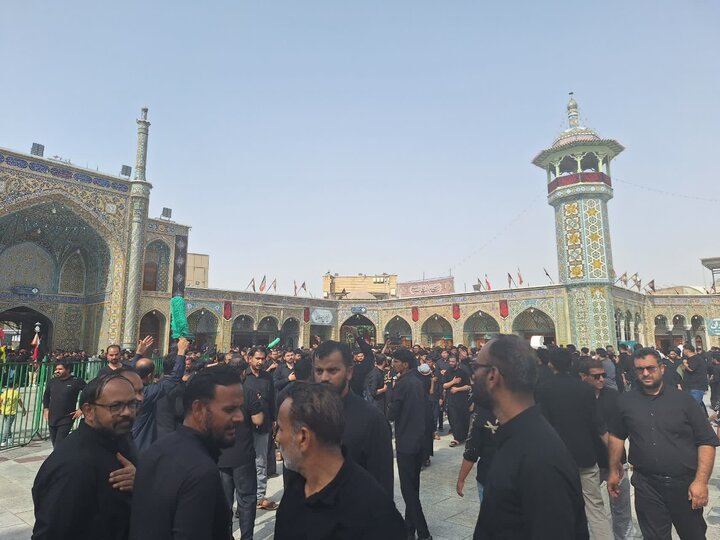 Indian in qom