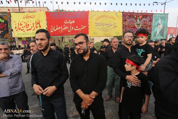 اجتماع عظیم یوم الحسین(ع) در شهر اصفهان