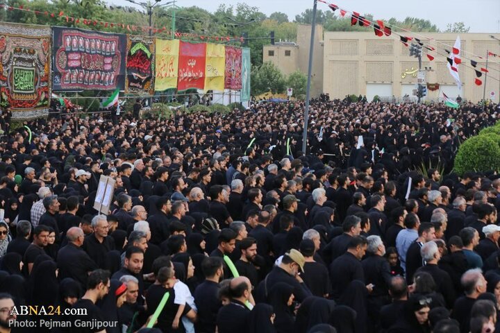 اجتماع عظیم یوم الحسین(ع) در شهر اصفهان