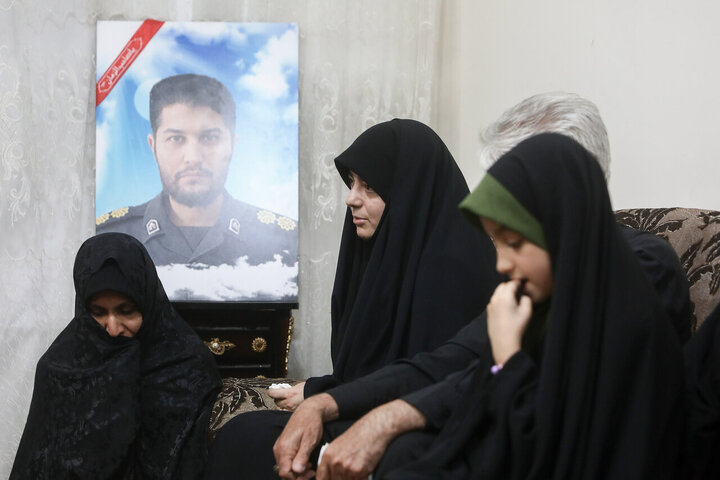 Photos: Custodian of Astan Quds Razavi meets with families of martyrs of Zionist regime's attacks