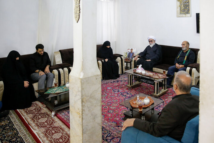 Photos: Custodian of Astan Quds Razavi meets with families of martyrs of Zionist regime's attacks