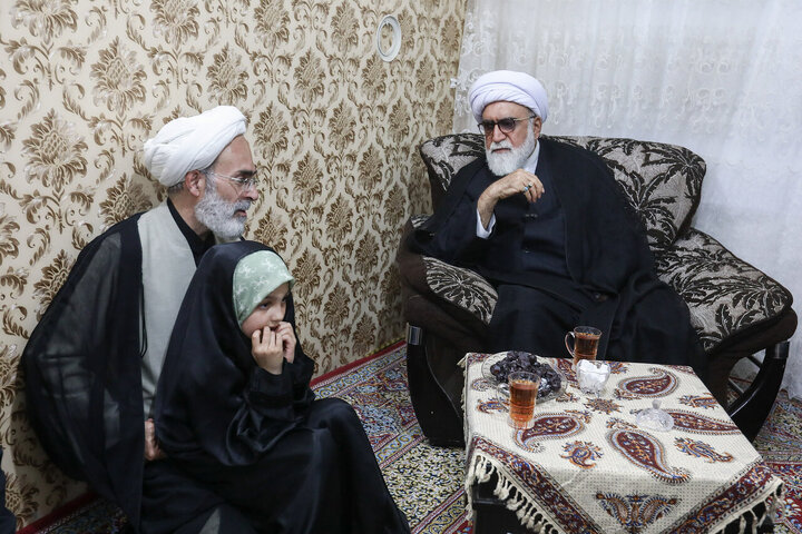 Photos: Custodian of Astan Quds Razavi meets with families of martyrs of Zionist regime's attacks