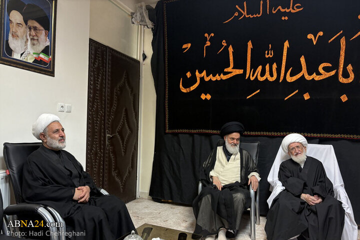 Photos: Tasua mourning ceremony held at offices of Grand Ayatollahs
