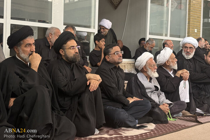 Photos: Tasua mourning ceremony held at offices of Grand Ayatollahs