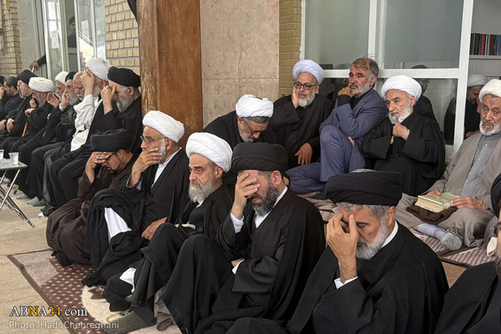 Photos: Tasua mourning ceremony held at offices of Grand Ayatollahs