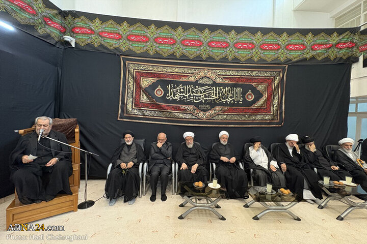 Photos: Tasua mourning ceremony held at offices of Grand Ayatollahs