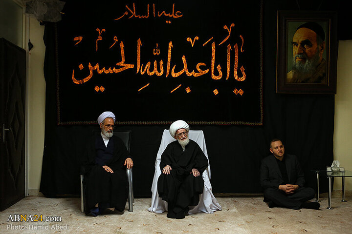 Photos: Ashura mourning ceremony held in presence of Grand Ayatollahs