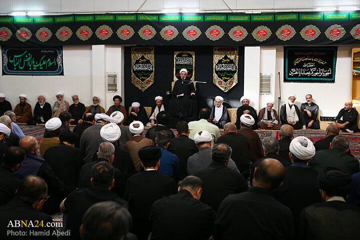 Photos: Ashura mourning ceremony held in presence of Grand Ayatollahs