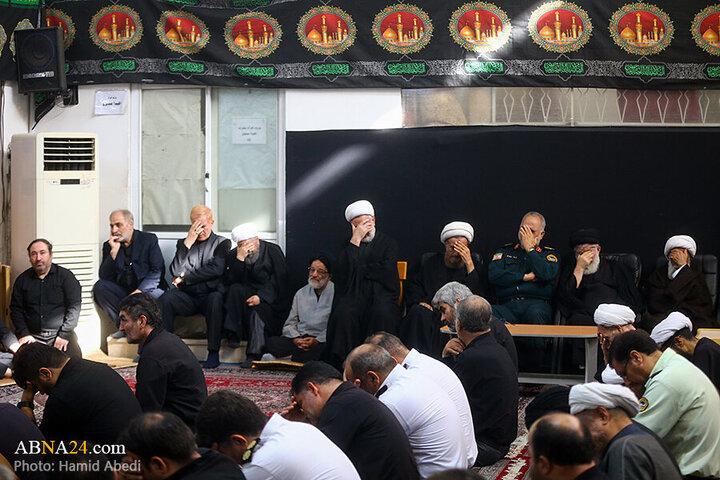 Photos: Ashura mourning ceremony held in presence of Grand Ayatollahs
