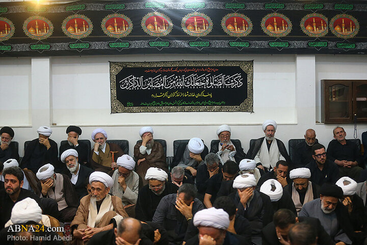 Photos: Ashura mourning ceremony held in presence of Grand Ayatollahs