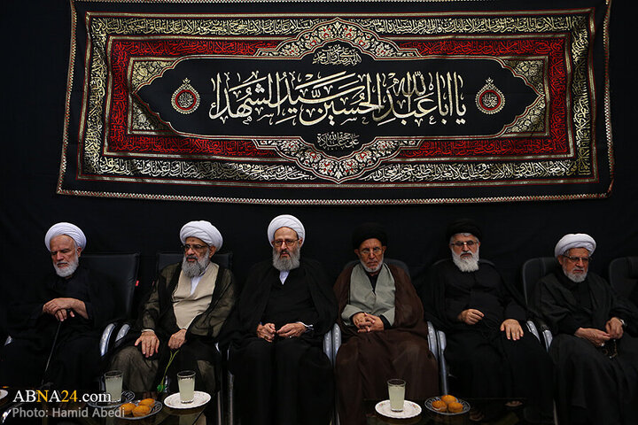 Photos: Ashura mourning ceremony held in presence of Grand Ayatollahs