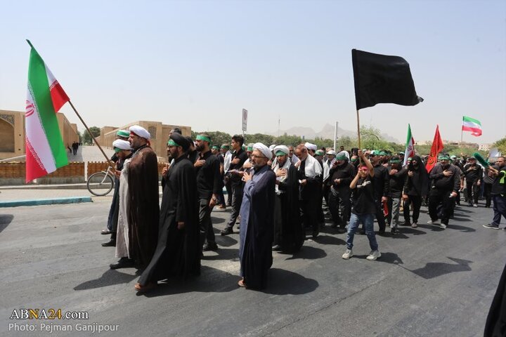 Photos: Ashura mourning procession by Razmandegan Heyaat in Isfahan
