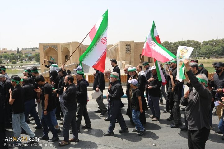 Photos: Ashura mourning procession by Razmandegan Heyaat in Isfahan