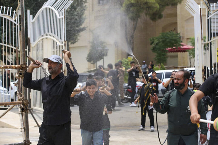 Photos: Ashura mourning procession in Imamzadeh Sayyed Aladdin Hosein in Shiraz