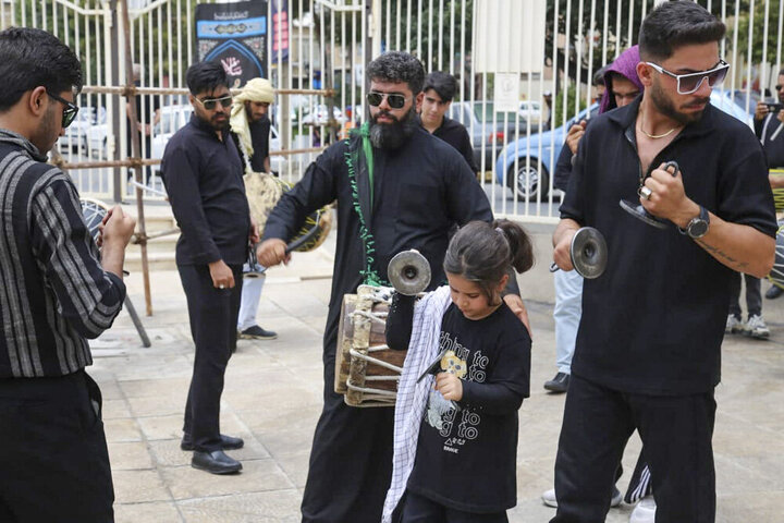 Photos: Ashura mourning procession in Imamzadeh Sayyed Aladdin Hosein in Shiraz