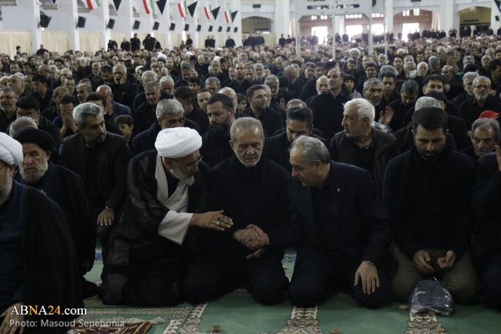 Photos: Ashura noon prayer held in Tabriz
