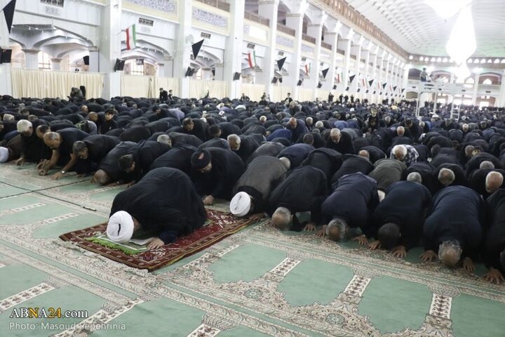 Photos: Ashura noon prayer held in Tabriz