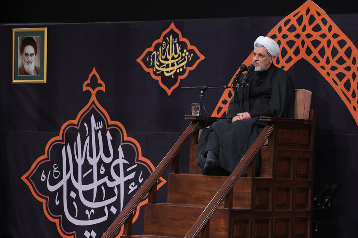 Photos: Fifth night of Muharram mourning ceremonies held in Imam Khomeini Hussainiyah