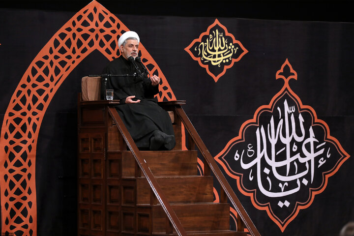 Photos: Fifth night of Muharram mourning ceremonies held in Imam Khomeini Hussainiyah