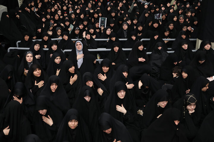 Photos: Last night of Muharram mourning ceremony at Imam Khomeini Husseiniyeh