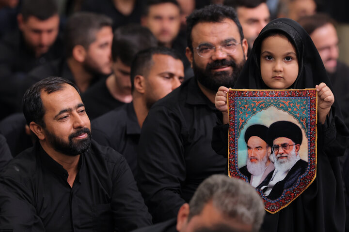 Photos: Last night of Muharram mourning ceremony at Imam Khomeini Husseiniyeh