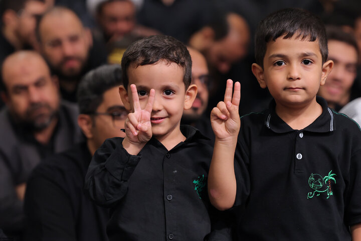 Photos: Last night of Muharram mourning ceremony at Imam Khomeini Husseiniyeh