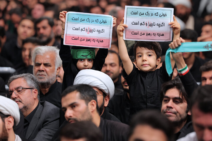 Photos: Last night of Muharram mourning ceremony at Imam Khomeini Husseiniyeh