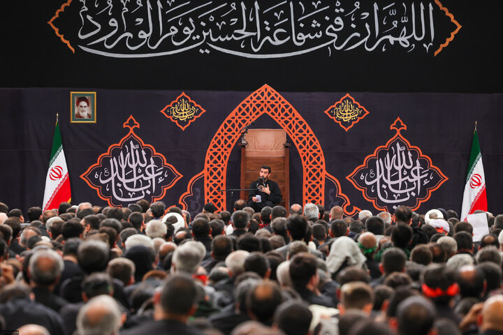 Photos: Last night of Muharram mourning ceremony at Imam Khomeini Husseiniyeh