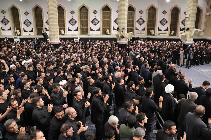 Photos: Last night of Muharram mourning ceremony at Imam Khomeini Husseiniyeh