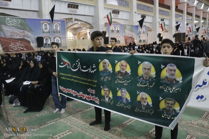 Photos (2): Commemoration ceremony for martyrs of East Azerbaijan Province held in Tabriz