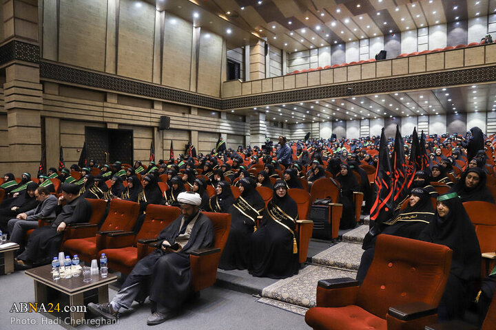 Photos: Mass gathering of Zainabi followers held in Qom