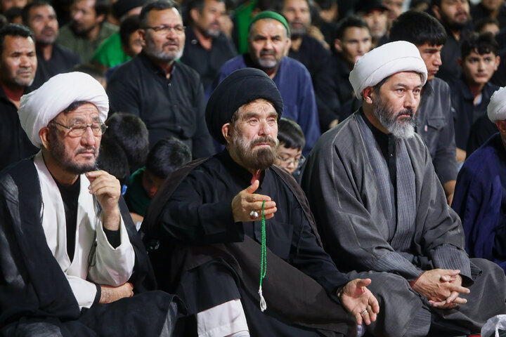 عزاداری هیأت‌های مذهبی مهاجرین افغانستانی در حرم مطهر رضوی