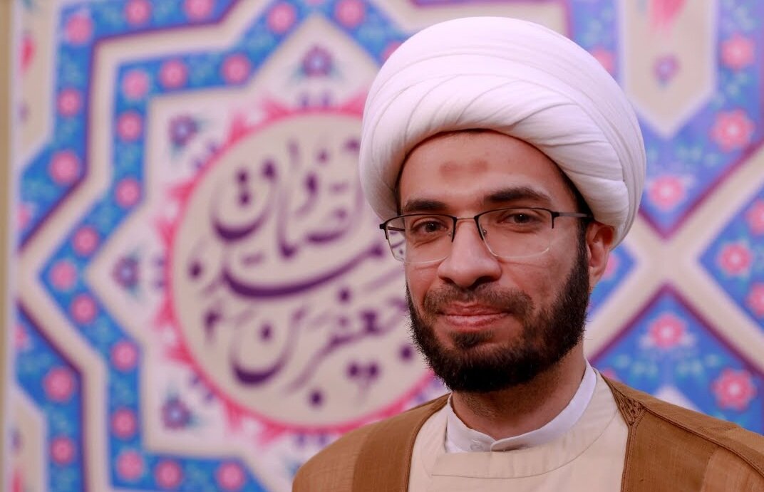 Bahraini Shia Cleric Summoned for Participating in Ashura Ceremony