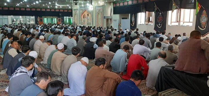 Photos: Friday prayers of Afghan Shiites in Mazar-e-Sharif