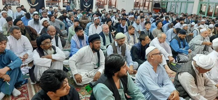 Photos: Friday prayers of Afghan Shiites in Mazar-e-Sharif